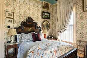 The JD Hyde Historic Inn