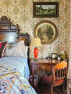 The JD Hyde Historic Inn