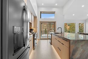 Ina's Way Townhomes, Unit D