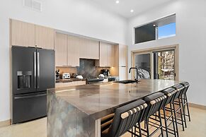 Ina's Way Townhomes, Unit D