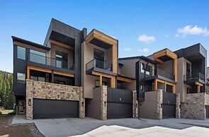 Ina's Way Townhomes, Unit C