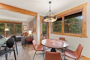 Trapper's Crossing #8780