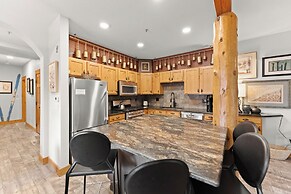 Trapper's Crossing #8780