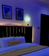 Kim Royal Hotel and Suites