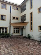 Kim Royal Hotel and Suites