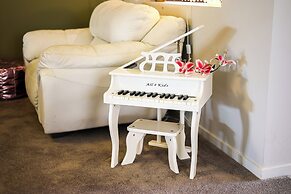 StayAU Spacious Stay Point Cook