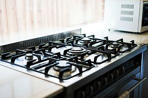 StayAU Spacious Stay Point Cook