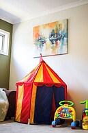 StayAU Spacious Stay Point Cook