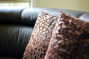 StayAU Spacious Stay Point Cook