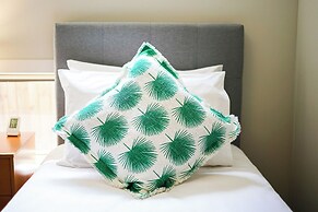 StayAU Spacious Stay Point Cook