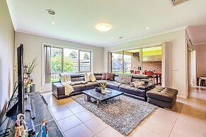 StayAU Spacious Stay Point Cook