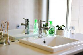 StayAU Spacious Stay Point Cook