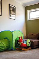 StayAU Spacious Stay Point Cook