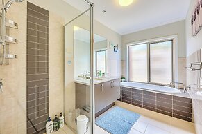 StayAU Spacious Stay Point Cook