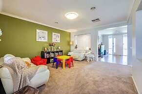 StayAU Spacious Stay Point Cook