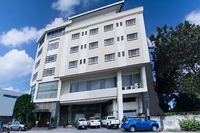 EAST VIEW HOTEL
