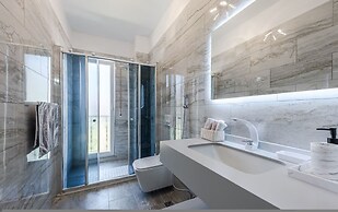 Urban Scene - Free Parking