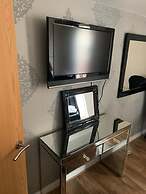 Contractor Bookers at Infinity Apartments