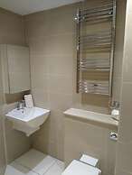 Contractor Bookers at Infinity Apartments