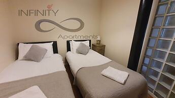 Contractor Bookers at Infinity Apartments