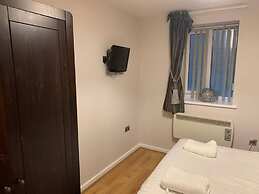 Contractor Bookers at Infinity Apartments