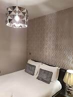 Contractor Bookers at Infinity Apartments