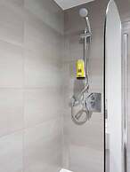 Contractor Bookers at Infinity Apartments