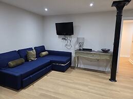 Contractor Bookers at Infinity Apartments
