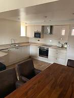 Contractor Bookers at Infinity Apartments