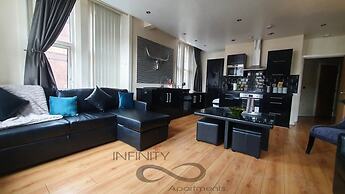 Contractor Bookers at Infinity Apartments