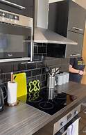 Contractor Bookers at Infinity Apartments
