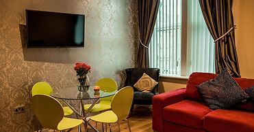 Contractor Bookers at Infinity Apartments