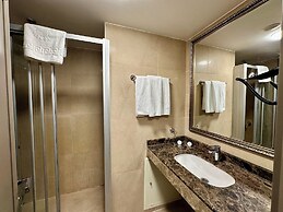Aven Hotel