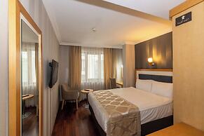 Crestium Hotel Premium Square
