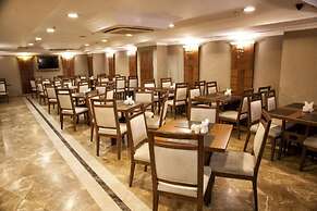 Aven Hotel