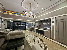 Aven Hotel