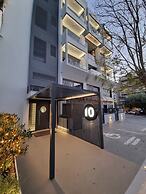 10 Apartments & Suites Athens