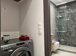 10 Apartments & Suites Athens