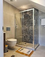 10 Apartments & Suites Athens