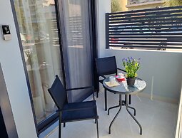 10 Apartments & Suites Athens