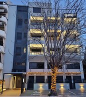 10 Apartments & Suites Athens