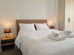 10 Apartments & Suites Athens