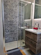 10 Apartments & Suites Athens