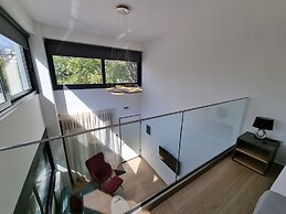 10 Apartments & Suites Athens