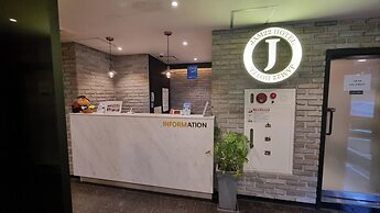 Jam22 Hotel