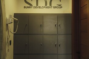Sunny Aparts 2