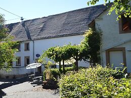 Apartment in Meisberg With In-house Catering