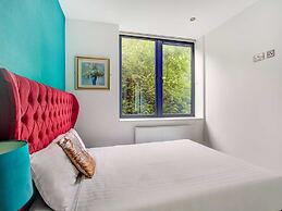 Simplistic Apartment in Milton Keynes Near Willen Lake