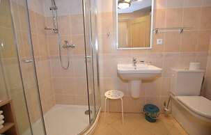 Modish Apartment in Nova Pec Near Lake