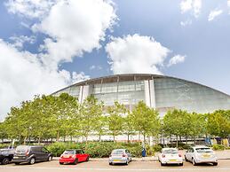 Apartment in Milton Keynes Near Canary Karaoke